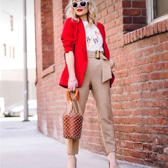 Bebe - Picture 11 of 11